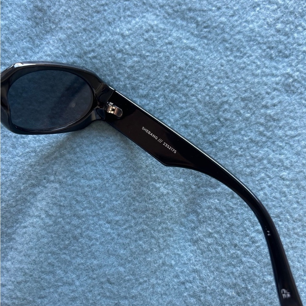 Le Specs Black Sunglasses - Picture 5 of 5